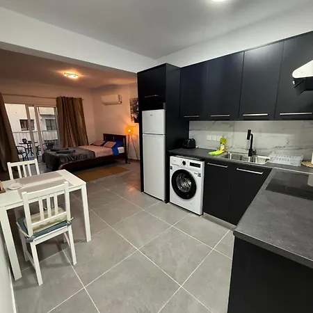 Apartment Cozy Larnaca